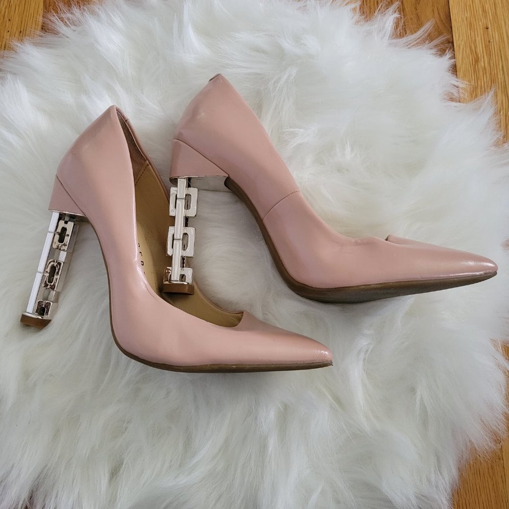 Katy Perry The Suzzie Chain Heel Pumps
